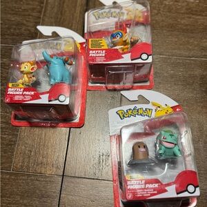 Pokemon Battle Figure Trio Pack with Red Accents